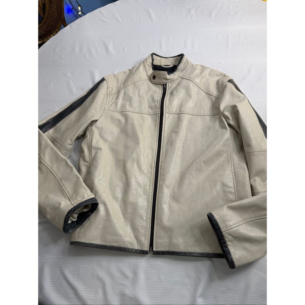 Danier Men’s Slim Fit Leather Motorcycle Jacket Size Large